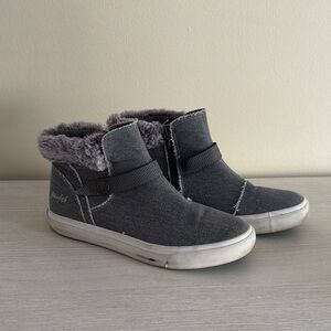 Blowfish Gray Ankle Boots with Fuzzy Lining VGUC Size 8.5
